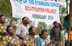 Tourists play their part in Uganda eco-tourism project