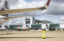 Gatwick workers to strike